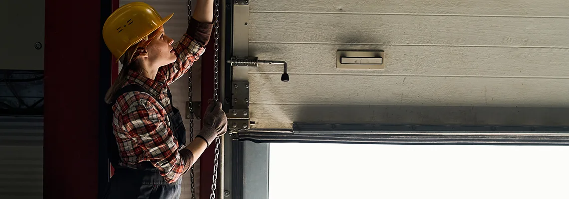 Overhead Garage Door Technician in Cambridge, ON